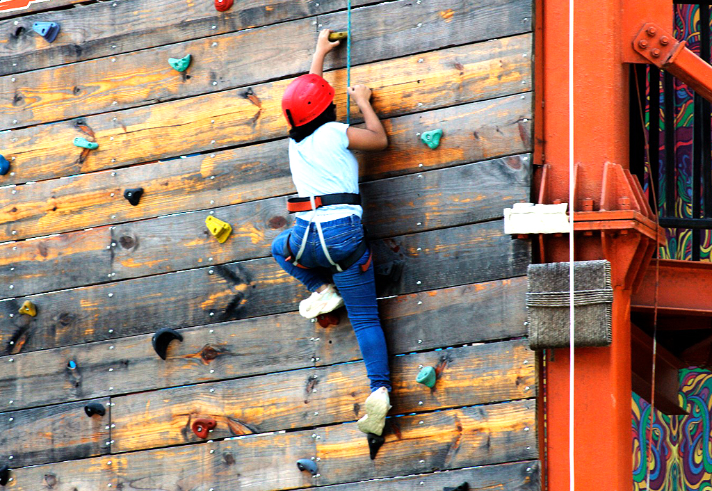 Wall_Climbing_1