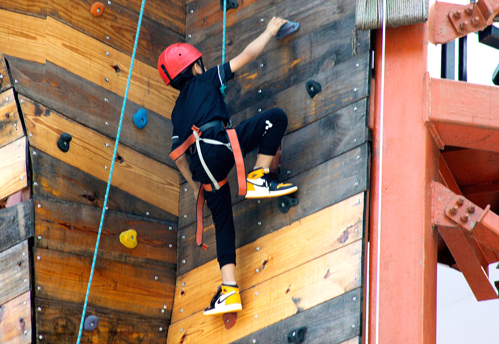 Wall_Climbing_2